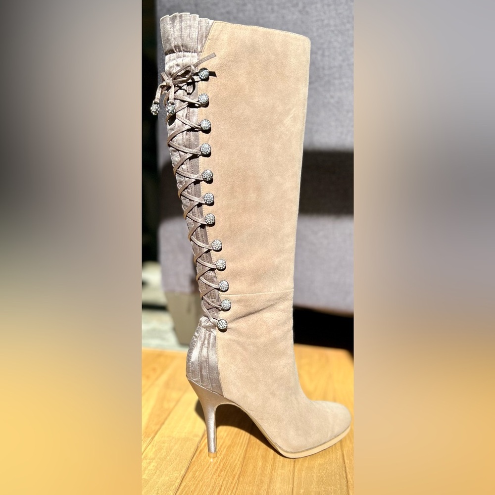 NWOT BOURNE BOOTS UK Designer Bejeweled Lace Up Satin & Suede Tan Sz EU37, US6.5 - Picture 5 of 15